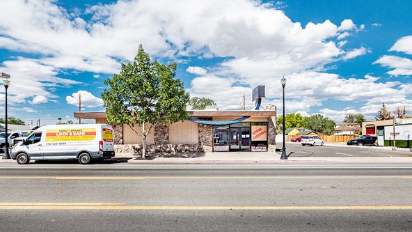 1746 Victorian Ave, Sparks, NV 89431